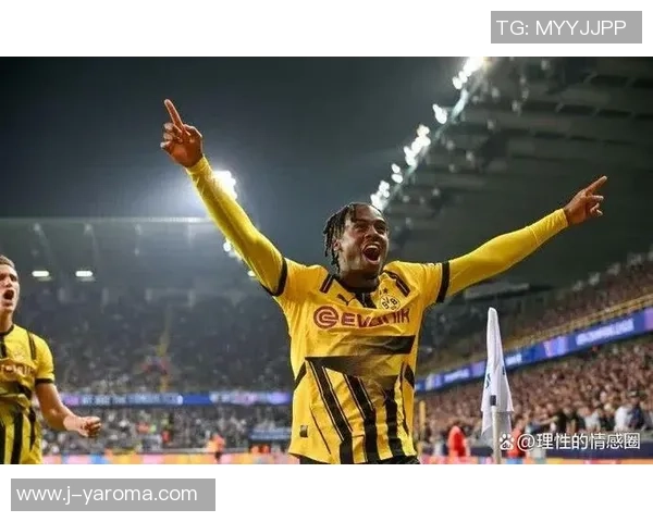 《足球传奇:球星书皮背后的故事与荣耀》 《足球传奇:球星书皮背后的故事与荣耀》