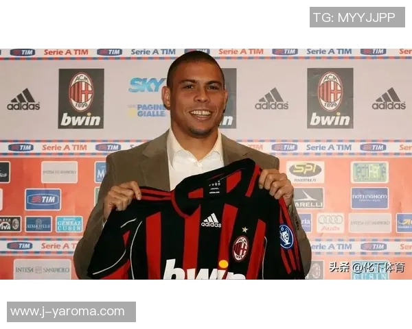 足球巨星光辉时刻，激情与梦想的完美诠释，成就传奇的荣耀之路